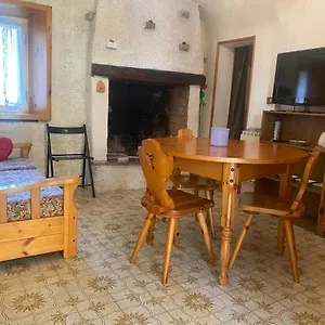 https://casa-rosi-appartamento-in-zona-medievale-pisogne.it-lombardy.com